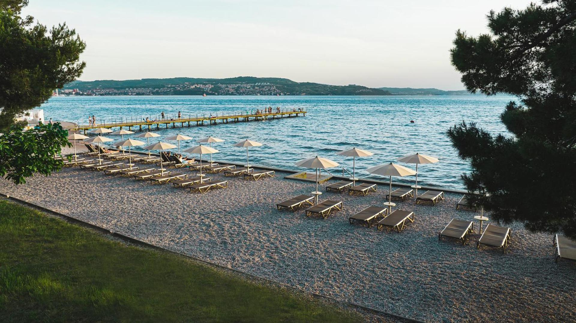 Camping Adria Ankaran - Pitches Luaran gambar